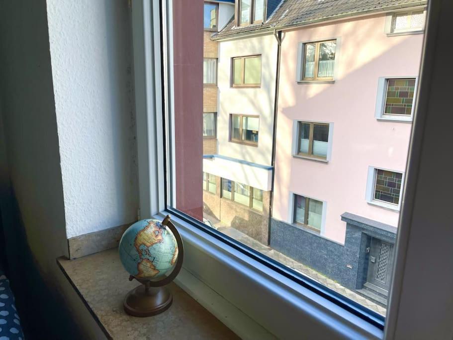 - Chilliges Zimmer In Dusseldorf Mit Balkon & Kuche; Big Tv And Bed - 外观 照片