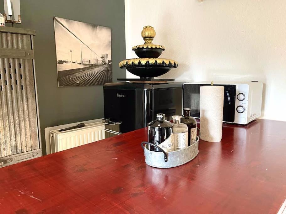 - Chilliges Zimmer In Dusseldorf Mit Balkon & Kuche; Big Tv And Bed - 外观 照片