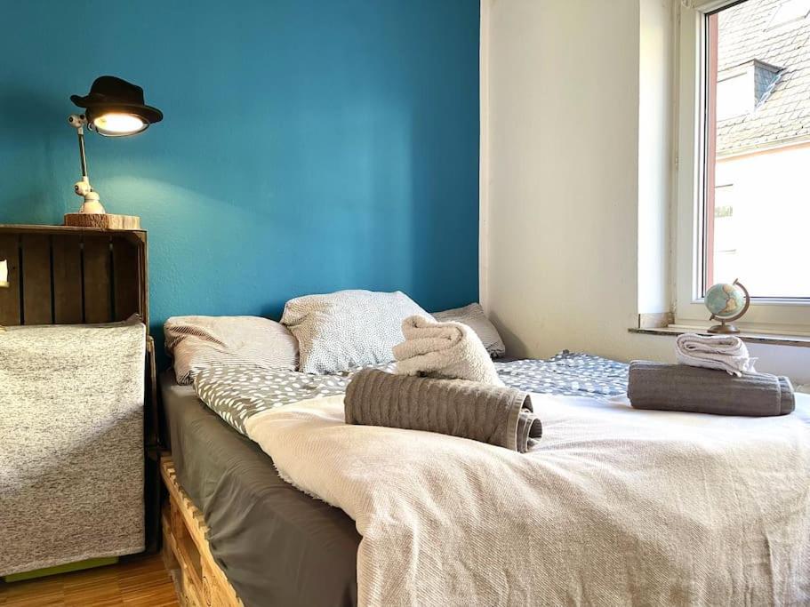 - Chilliges Zimmer In Dusseldorf Mit Balkon & Kuche; Big Tv And Bed - 外观 照片