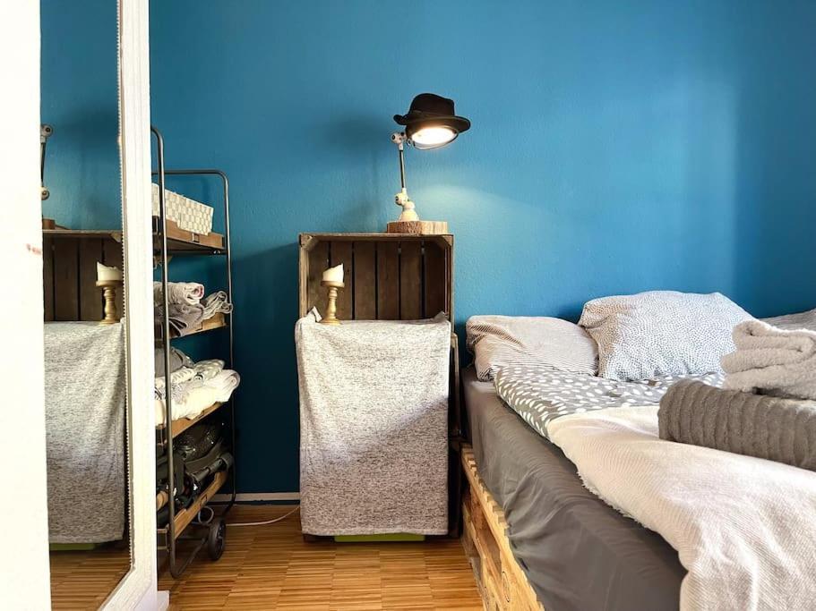 - Chilliges Zimmer In Dusseldorf Mit Balkon & Kuche; Big Tv And Bed - 外观 照片